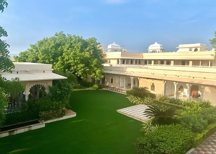 Rovers Luxe Stay - Sardargarh Heritage Fort, Near Udaipur